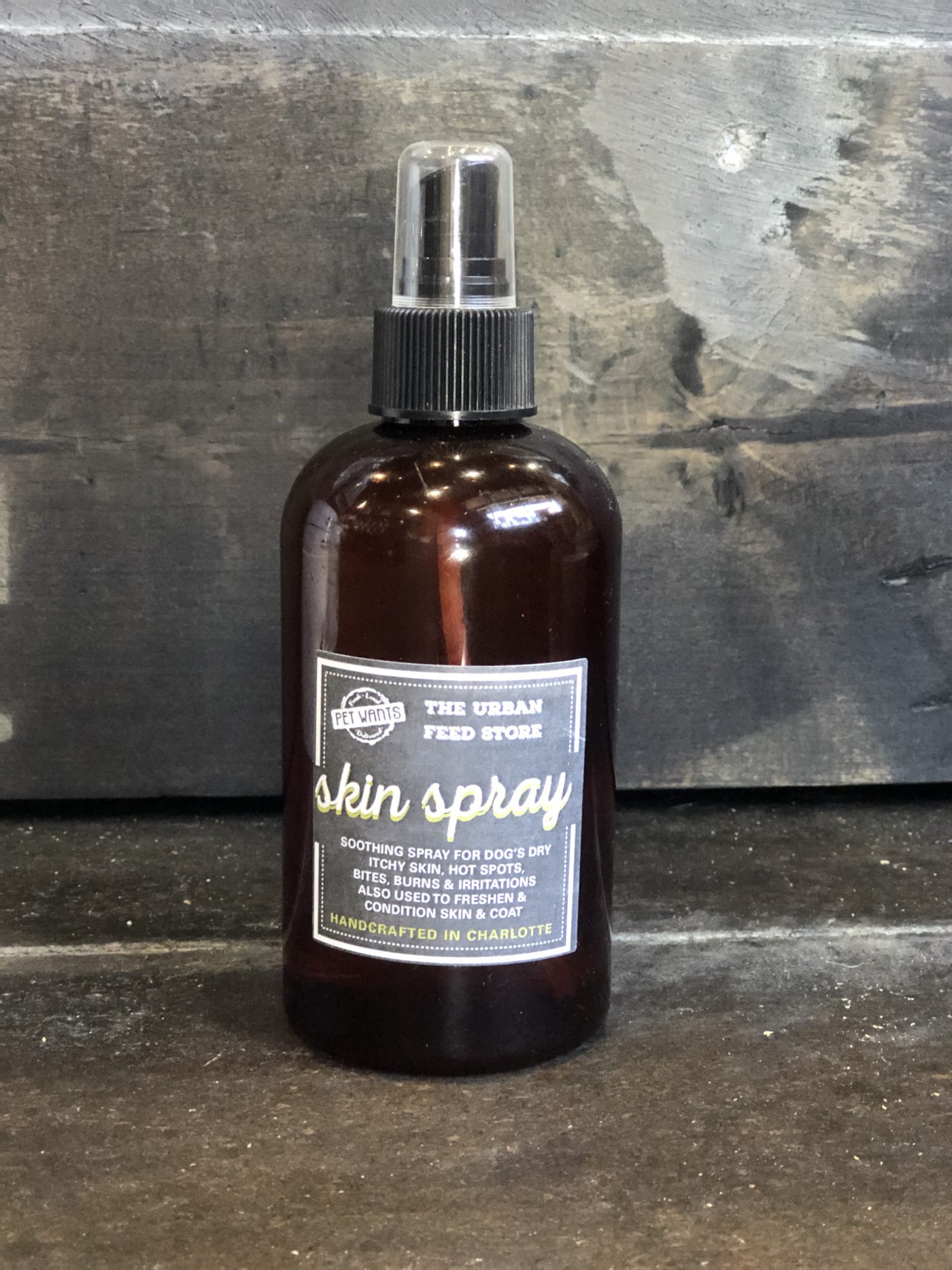 Skin Spray for Dogs Pet Wants Charlotte