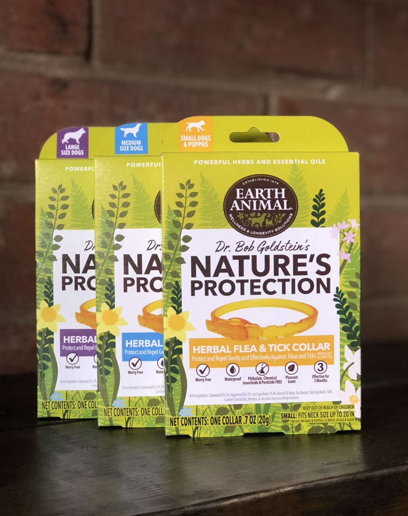 Herbal Flea & Tick Collar for Dogs Pet Wants Charlotte